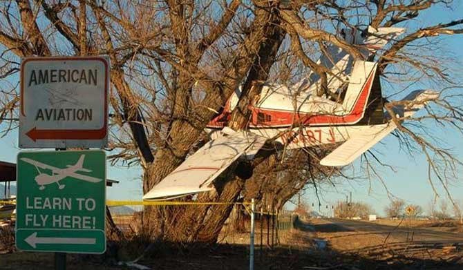 flight school plane crash-error page 